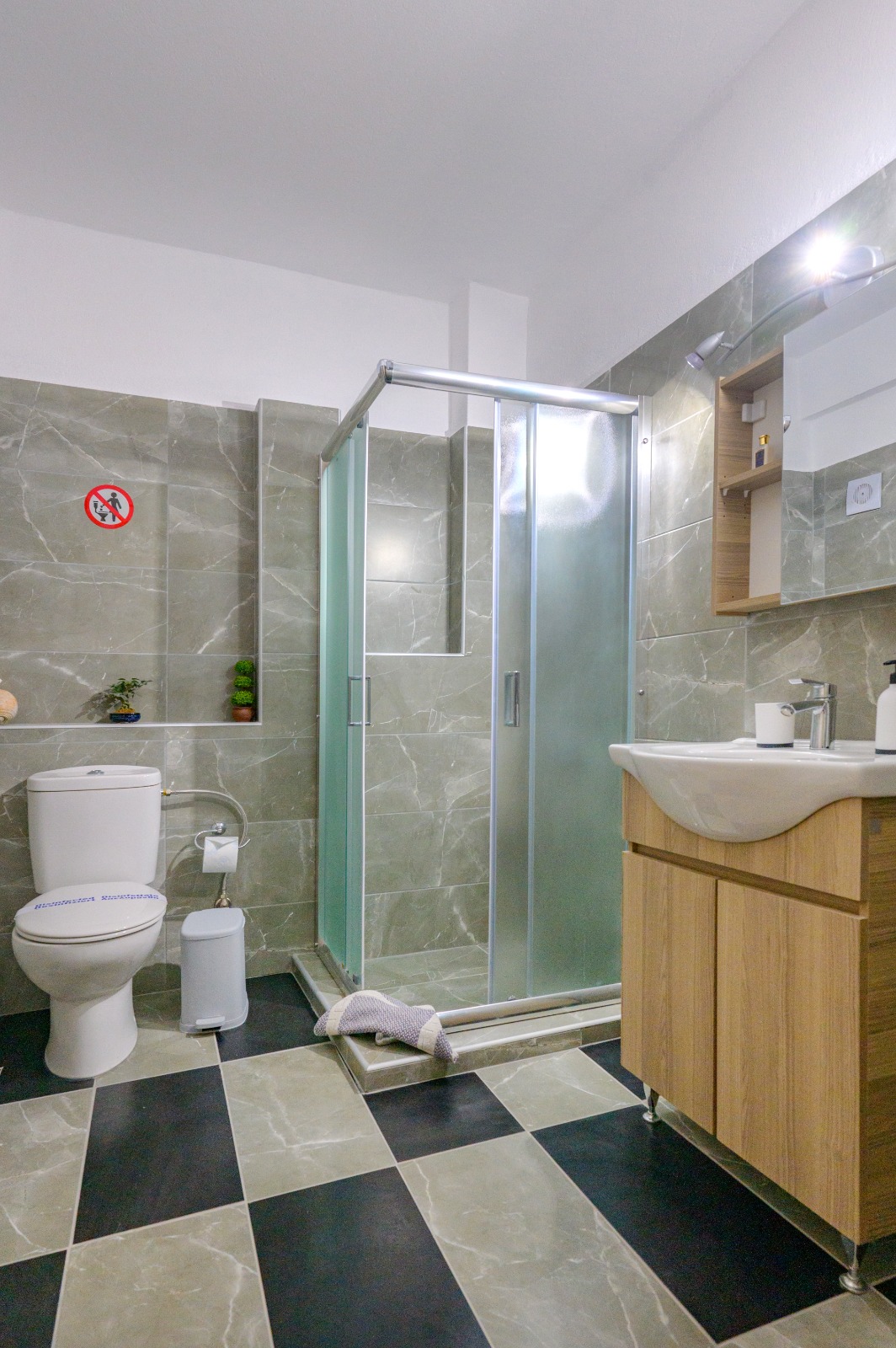 Large apartment image