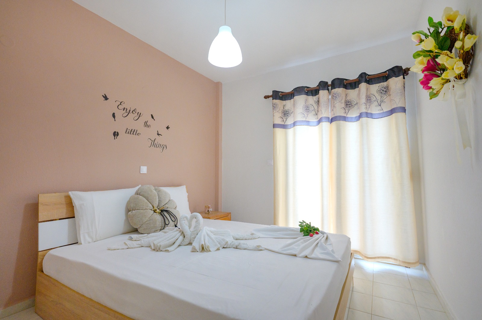 Large apartment image