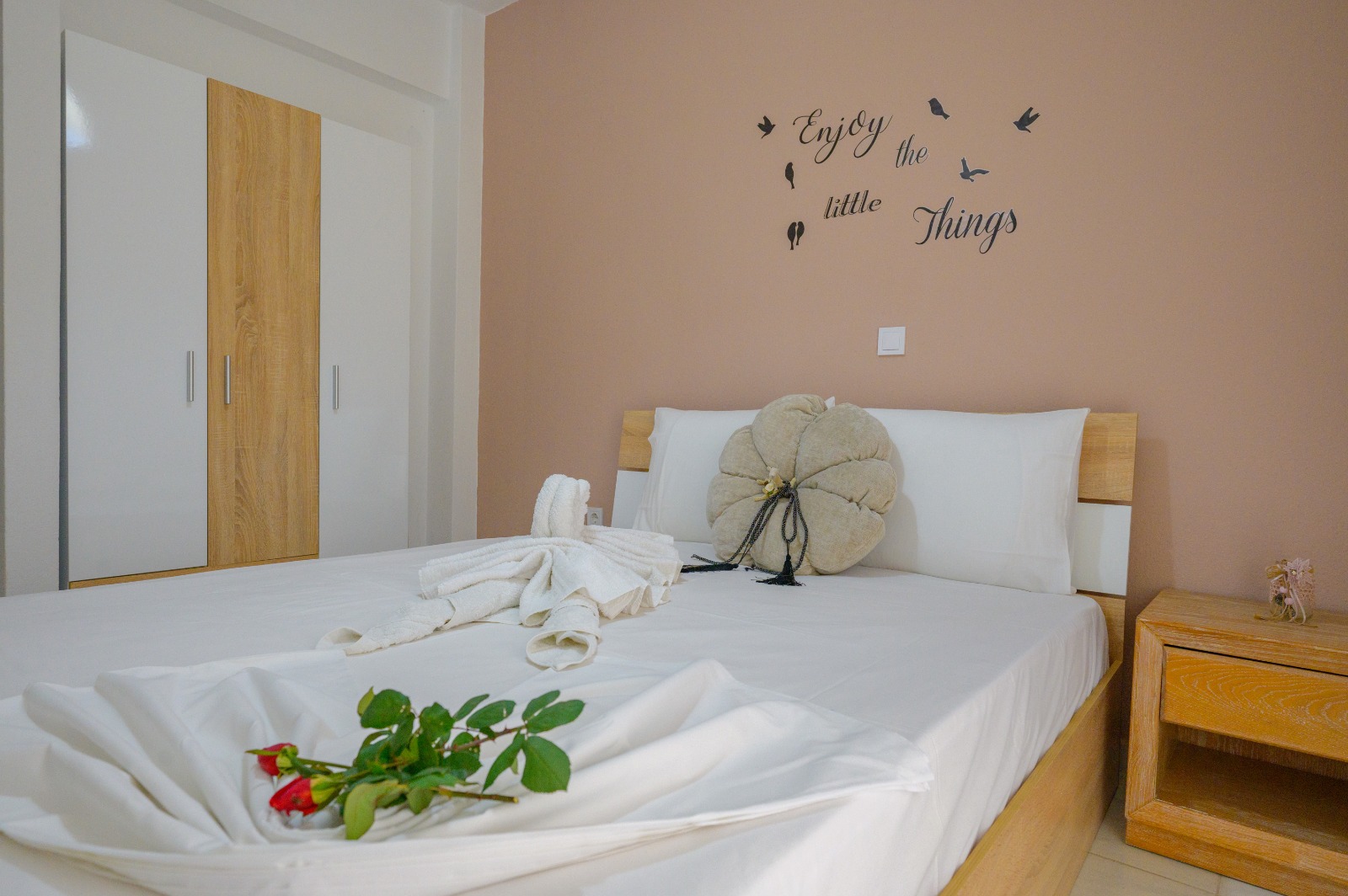 Large apartment image